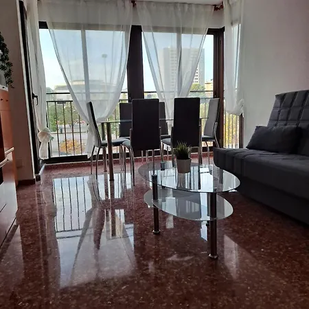 Comfortable Apartmento En Zona Feria 2 Apartmán Valencie